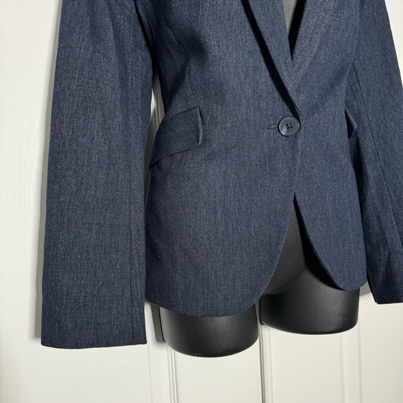 Express Editor Denim-Look Tailored Blazer NWT Medium Chic Polished Style $148 - Picture 6 of 10